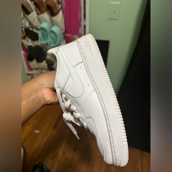 Nike Air Force 1 - Picture 4 of 12